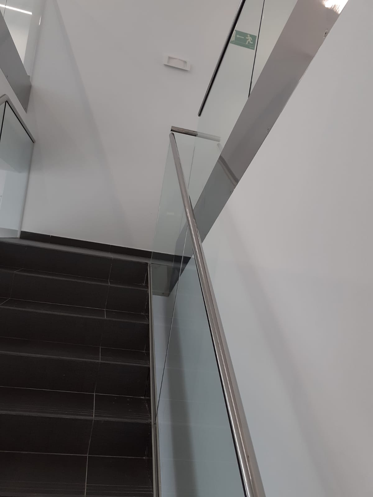 Baranda inox con vidrio